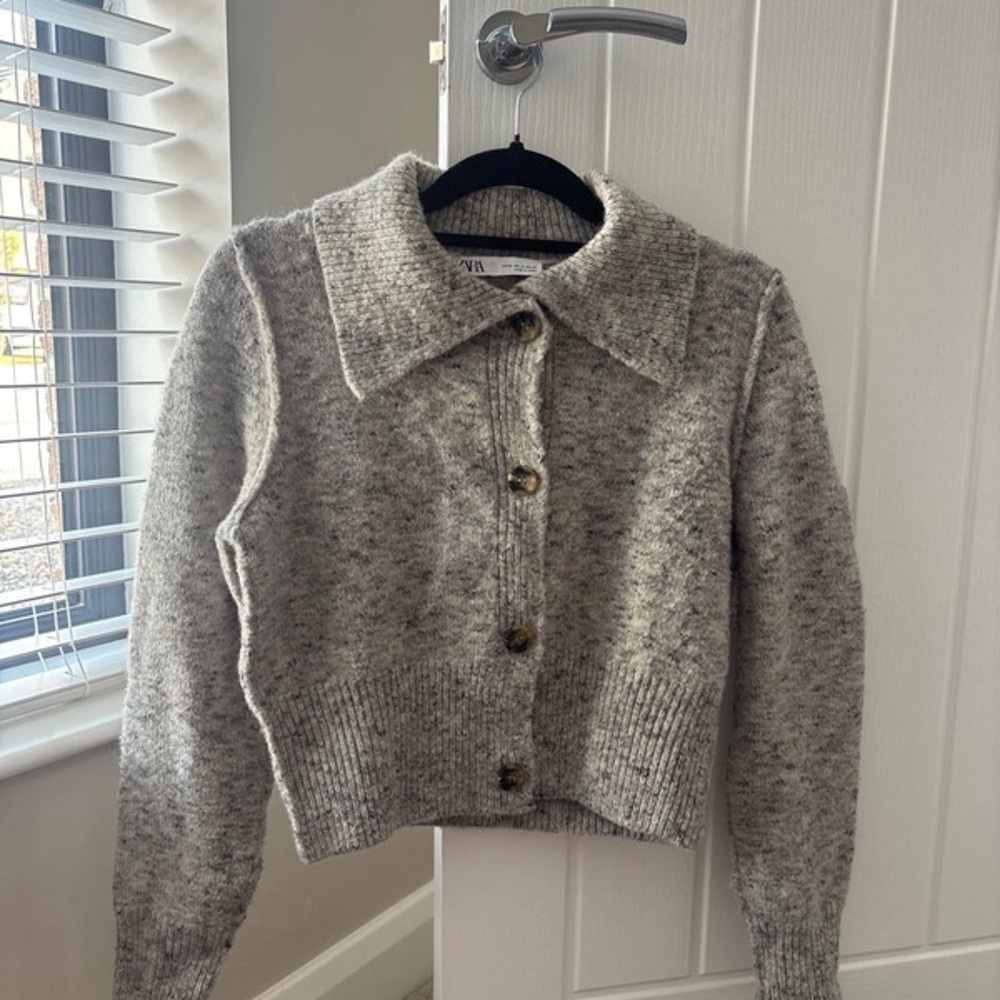 Zara Speckled Gray Knit Cardigan